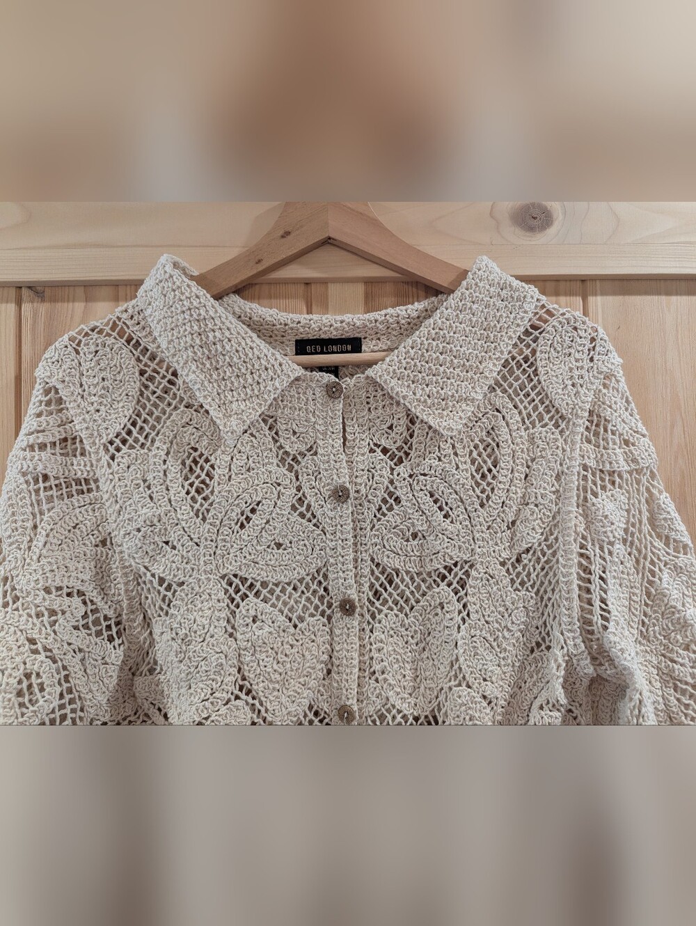 QED London Crochet Button-Down Short Sleeve Top - Cream - Picture 3 of 9